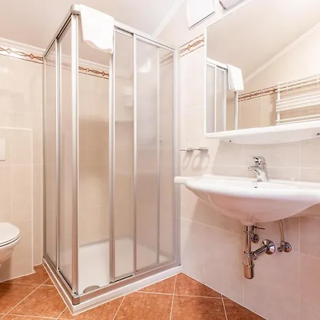 Stenitzer Guest house 3*